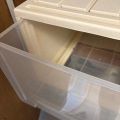 プラスチック引き出し衣装ケース
の画像