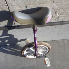 子供用の一輪車の画像