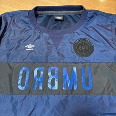 Umbro 長袖　140cmの画像