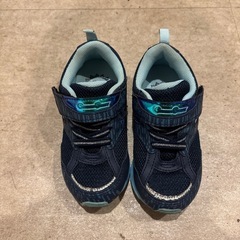 子ども用　青の靴　16cmの画像