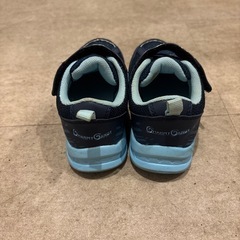 子ども用　青の靴　16cmの画像