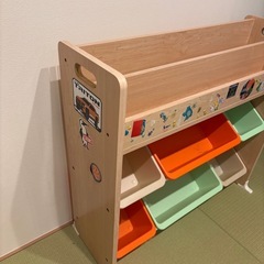絵本ラック の画像
