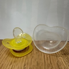 西松屋　おしゃぶり
の画像