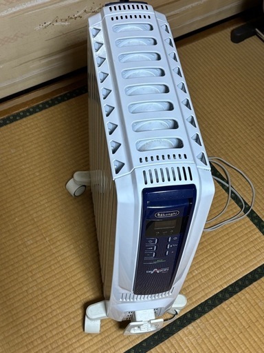 Delonghi/デロンギ オイルヒーター
