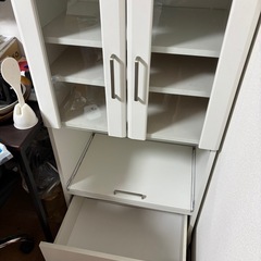 【決まりました】ホワイトキッチン棚の画像