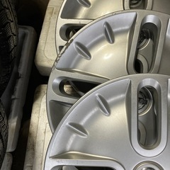 日産キューブ用純正１５インチホィールカバー の画像