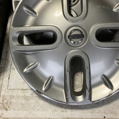 日産キューブ用純正１５インチホィールカバー の画像