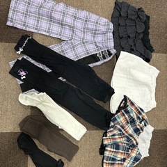 ④130 女の子　冬服　まとめ売り　厚手　肌着　長袖　ズボン　レギンス  パジャマ　ワンピース　トレーナー　上着の画像