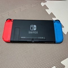 【中古】Nintendo Switch 初代 本体の画像
