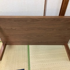 ☆貰ってください☆ブラウンローテーブルの画像