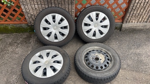 【掲載終了まで1日】175/65R15　スタッドレスタイヤホイールセット
