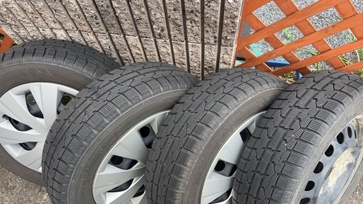 【掲載終了まで1日】175/65R15　スタッドレスタイヤホイールセット