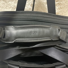 【美品】TUMI ビジネスショルダーバッグ 26145DH ペンケース付き 黒の画像