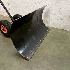 【ジモティ限定特価】 スノープッシャー スノーラッセル スノーシャベル 除雪機 雪かき A0738Gの画像
