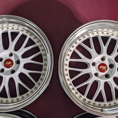 倶知安町 ワークジスタンス W10M 車のホイールの画像