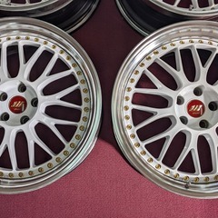 倶知安町 ワークジスタンス W10M 車のホイールの画像