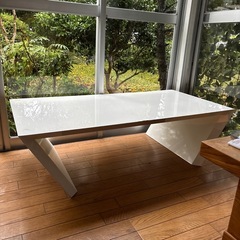 ホワイトテーブル　60x120x35cmの画像