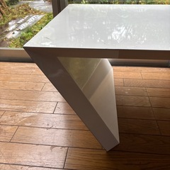 ホワイトテーブル　60x120x35cmの画像