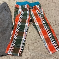 ズボン　一枚200円の画像