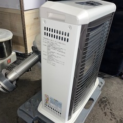Sunpot サンポット ゼータスイング FFR-G5640SX B FF式石油暖房機 2023年製 FFストーブ 吸排気筒付属 木造18畳 コンクリ29畳 稼働確認済 ④の画像