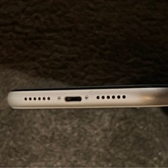 iPhone 11 128GB ブラック au ブランド：Apple  iPhone  iPhone 11 画面サイズ：6.1 インチ 内蔵ストレージ容量：128GB SIM情報：SIMロック解除可 対応SIMサイズ：nanoSIM キャリア：auの画像