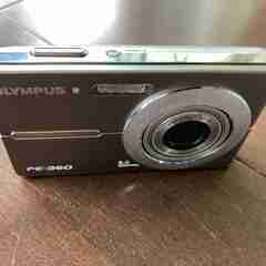 コンパクトデジタルズームカメラ　OLYMPUS　FE360の画像