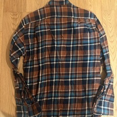ユニクロ 長袖ネルシャツ チェック柄の画像