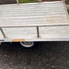 昭和ブリッジ製アルミリヤカーHC-2/耐荷重 150kg・4PRタイヤの画像