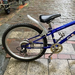 【5627】子供車　24インチ　6,100円（防犯・税込）の画像