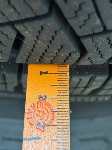 スタッドレスタイヤホイール225/65R17