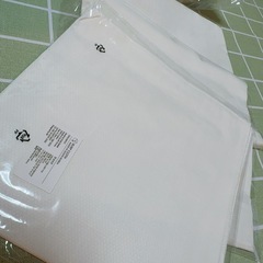 新品 ベビーまくら、ミトン、ガーゼの画像
