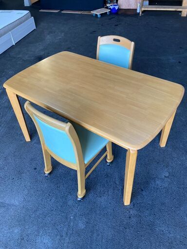 ダイニングテーブルセット　しあわなカップル用　❤