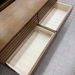 【ジモティー割引で最大15％OFF⭐️】木製キャビネット 3段 ブラウンの画像