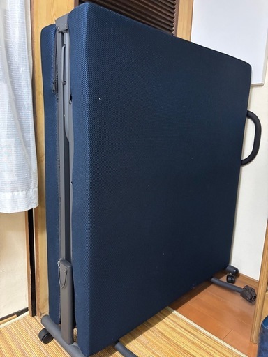 折りたたみパイプベッド