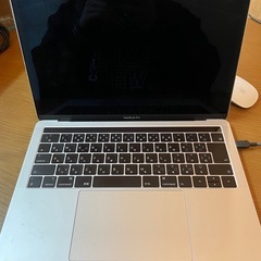 美品MacBookPro13インチ2018 メモリー16GBグアドッドコアi5
の画像