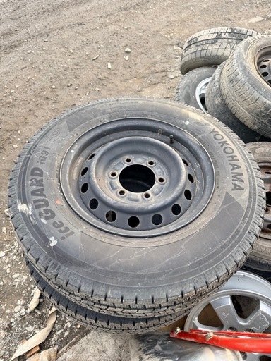 冬タイヤトヨタハイエース