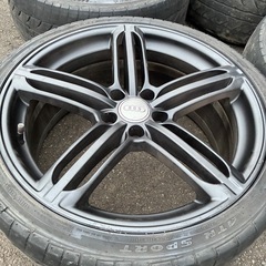 取りに来てくれる方限定 245/35R19 ホイル4本セット　アウディA4 クアトロに履いてました  値下げ交渉OKです！の画像