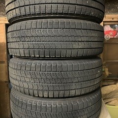 195/65-15 2022年製 VRX2 ブリヂストン　スタッドレス　日産純正
ホイール付きの画像