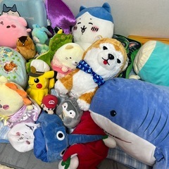 ぬいぐるみ クッション 枕まとめ売りの画像