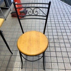 【ジモティー割引で最大15％OFF⭐️】木製テーブル チェアセットの画像