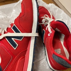 ニューバランススニーカーの画像