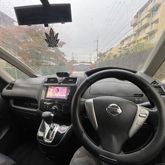 日産セレナc26車検R9年1月までの画像