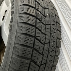 スダットレスタイヤ１８５-65-R15 アルミホイール付き４本セットの画像