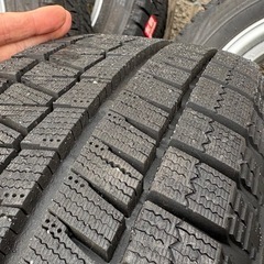スタッドレス　4HPCD100 15インチ　　の画像