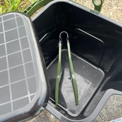 釣りセット（竿2本、ルアー、サビキ、オモリ、ハサミ）の画像