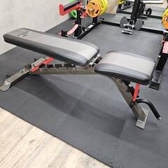 【大阪市天満橋より】リーボック(Reebok) トレーニングインクラインベンチ ユーティリティ ベンチ TKS91RB003 筋力トレーニングの画像