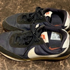 NIKE レディース　スニーカー　23.5cmの画像