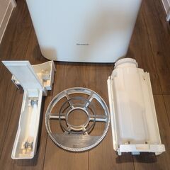 空気清浄機 SHARP KC-G50-W シャープの画像