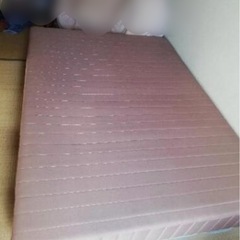 マットレス、ダブルベッドの画像