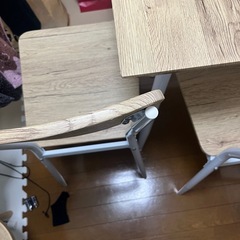 急ぎ‼️明日27日21時迄の取引き可能な方更に値下げします‼️16☆美品ダイニングテーブル3点セット💓の画像